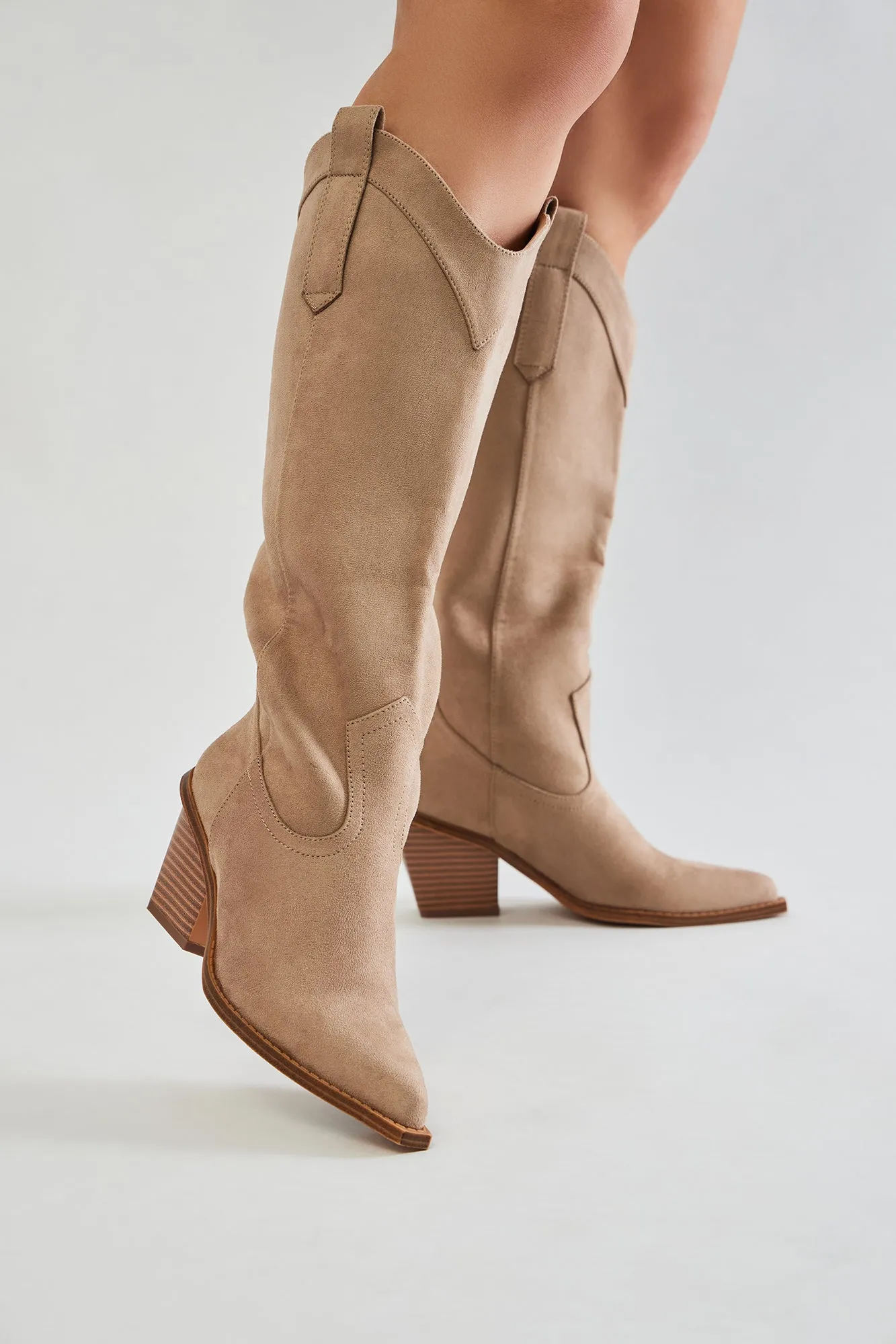 Desert Sun Cowboy Boots - Nude