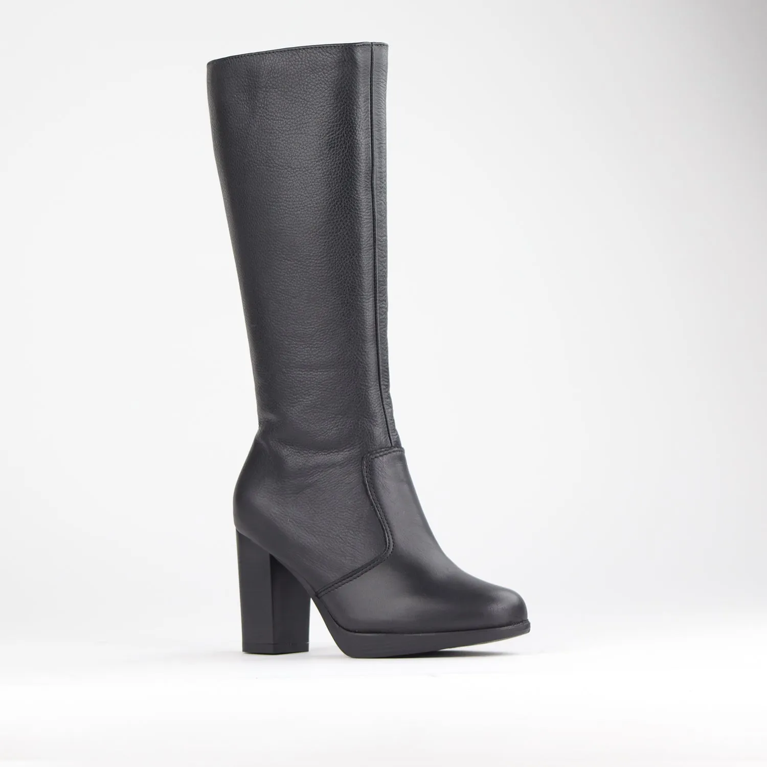 Knee High Boots in Black - 10951