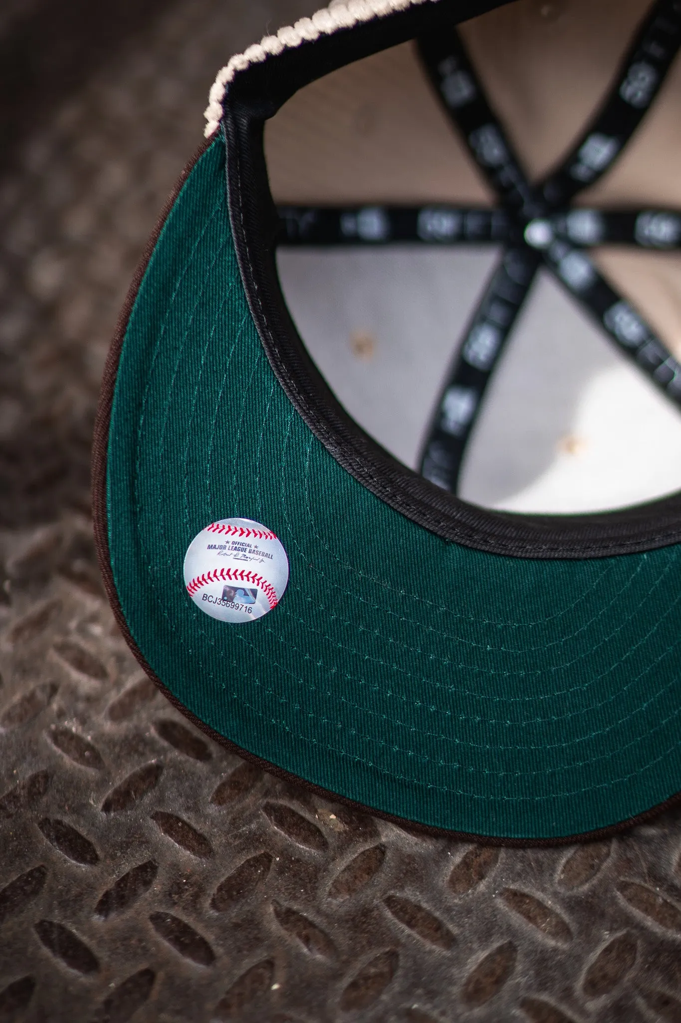 New Era Chicago White Sox 75th Anniversary Green UV (Corduroy Cream/Mocha)