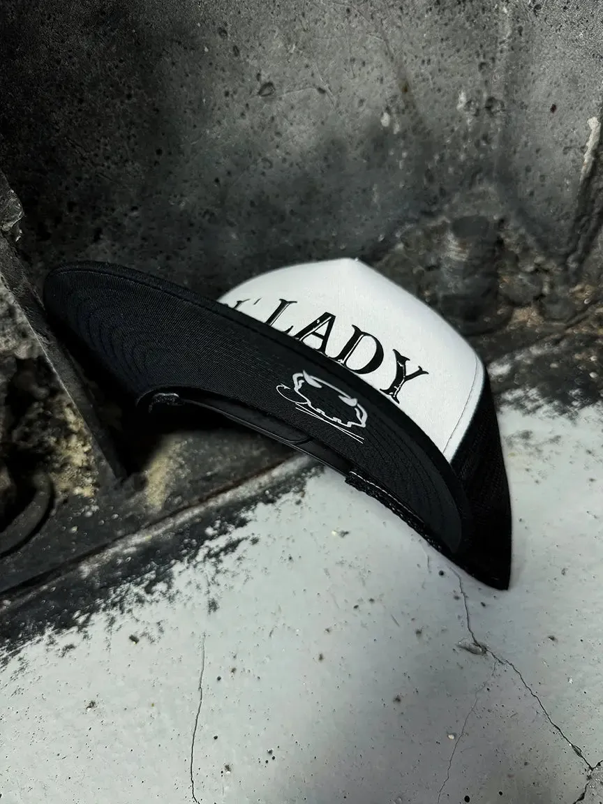 OL' LADY BLACK & WHITE HAT